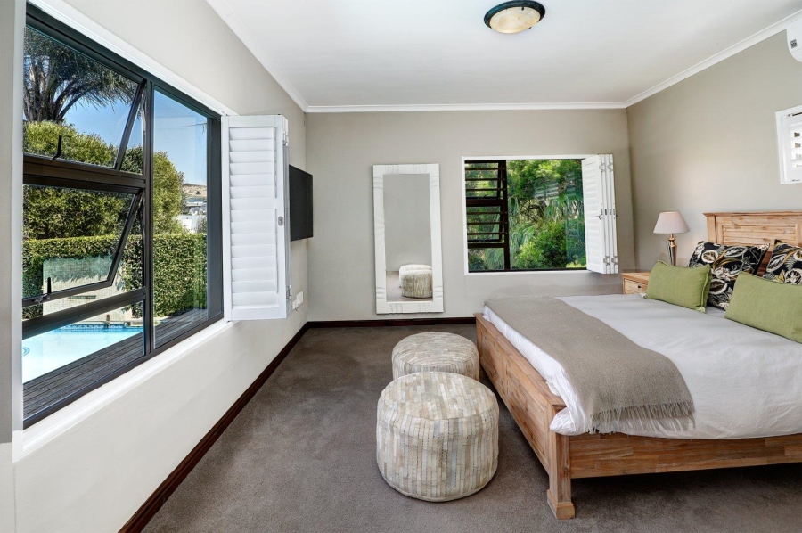 5 Bedroom Property for Sale in Van Riebeeckshof Western Cape